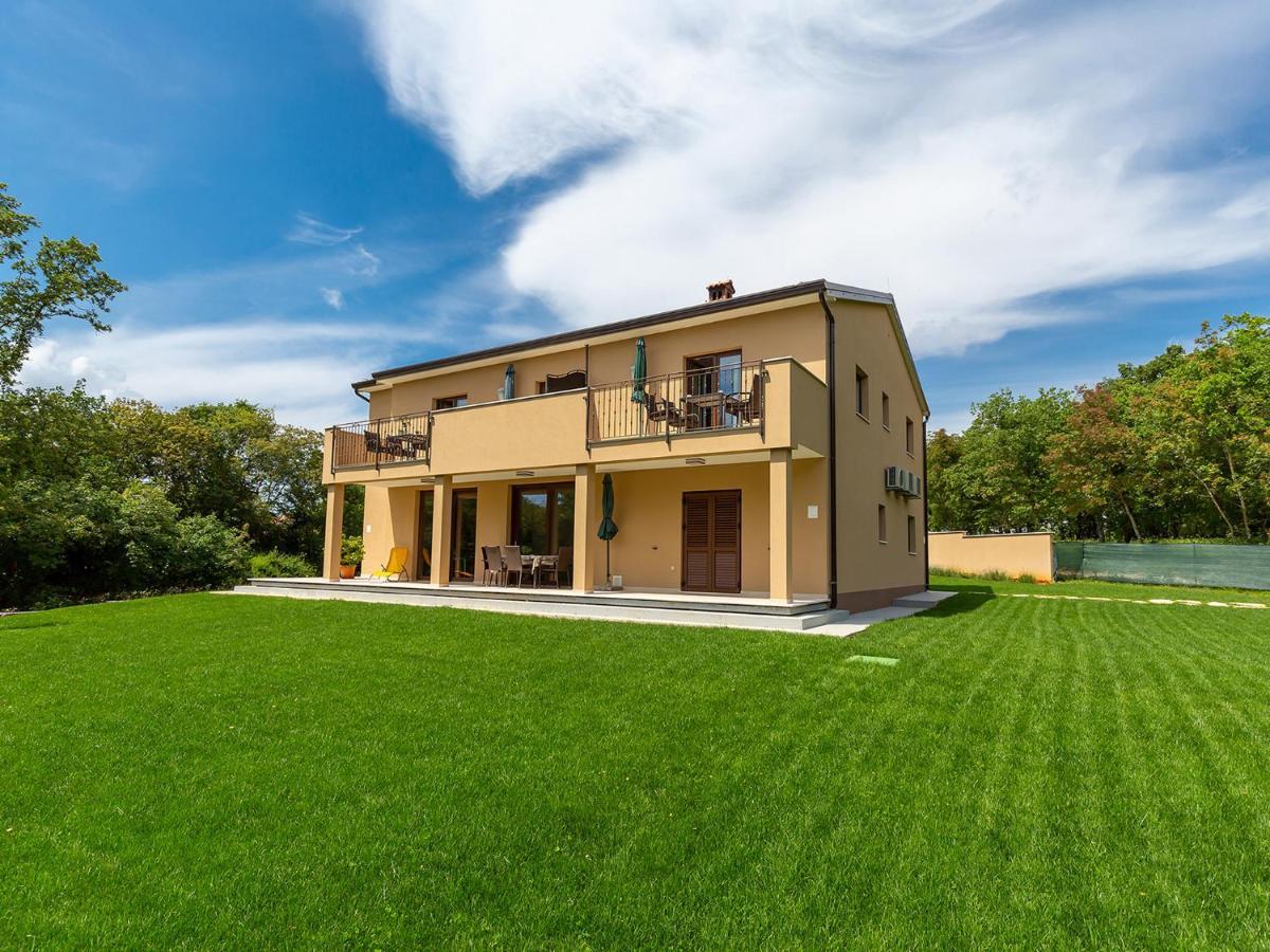 Gioia With Terrace Appartement *